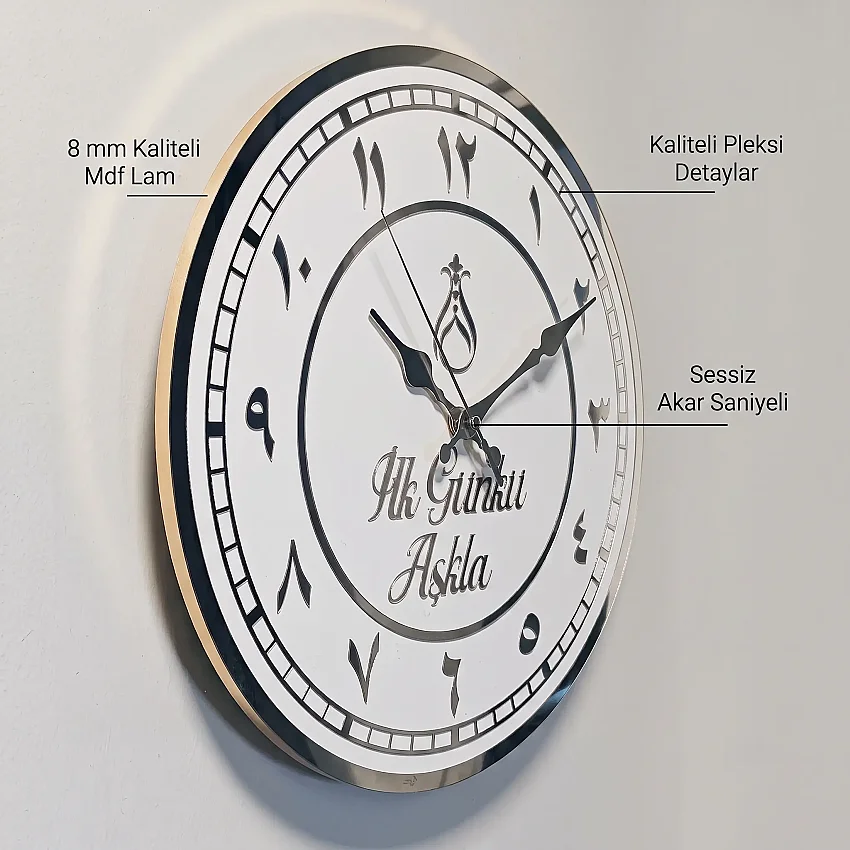 Ahşap Duvar Saati 35 cm Dekoratif Akar Saniyeli Sessiz Mekanizma 8 mm Beyaz Mdf Gümüş Pleksi ve Kenar Kaplama Arapça Rakamlı - 2