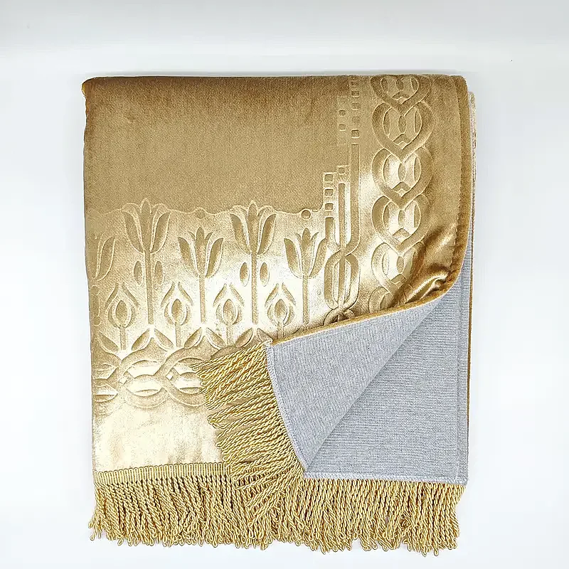 Astarlı Süngerli Kalın Platinyum Seccade 68x115 650 Gr Gold M1 - 2