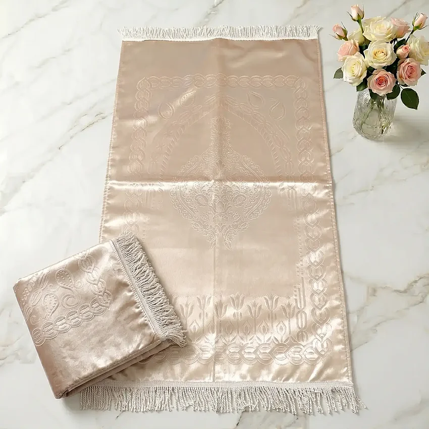 Astarlı Süngerli Kalın Platinyum Seccade 68x115 650 Gr Krem M1 - 1