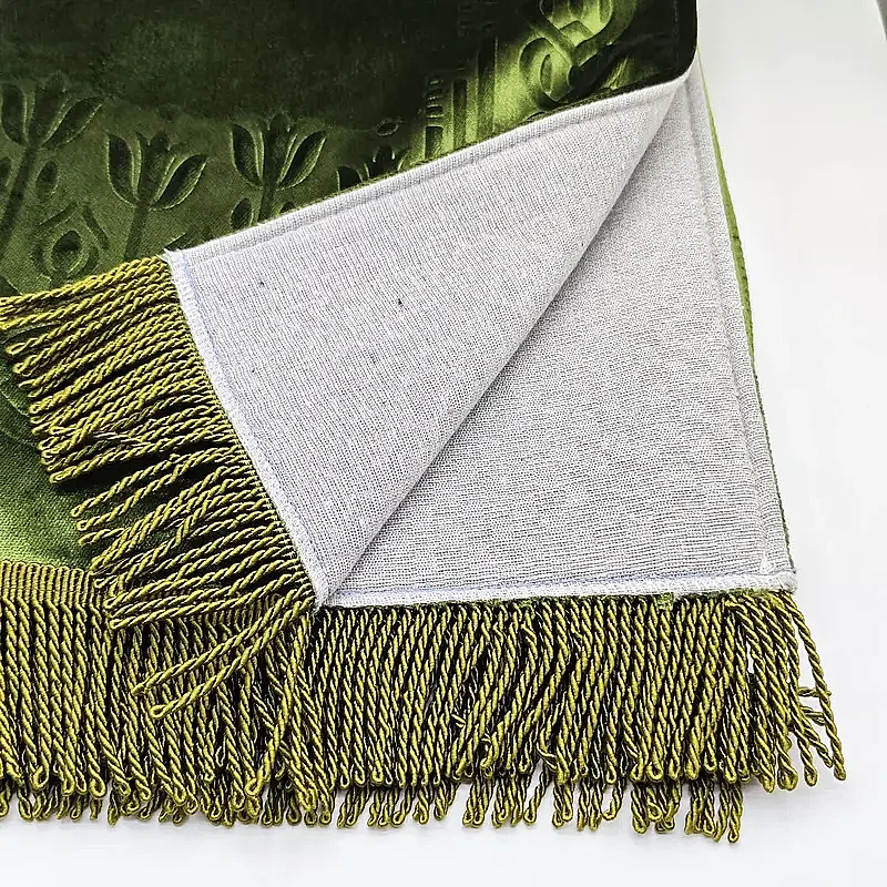 Astarlı Süngerli Kalın Platinyum Seccade 68x115 650 Gr Yeşil M1 - 3