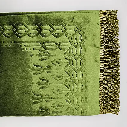 Astarlı Süngerli Kalın Platinyum Seccade 68x115 650 Gr Yeşil M1 (1)