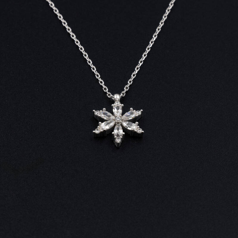 Damla Taşlı Çiçek Figürlü 925 Ayar Gümüş Zirkon Taşlı - Duru Kolye M4 - 3