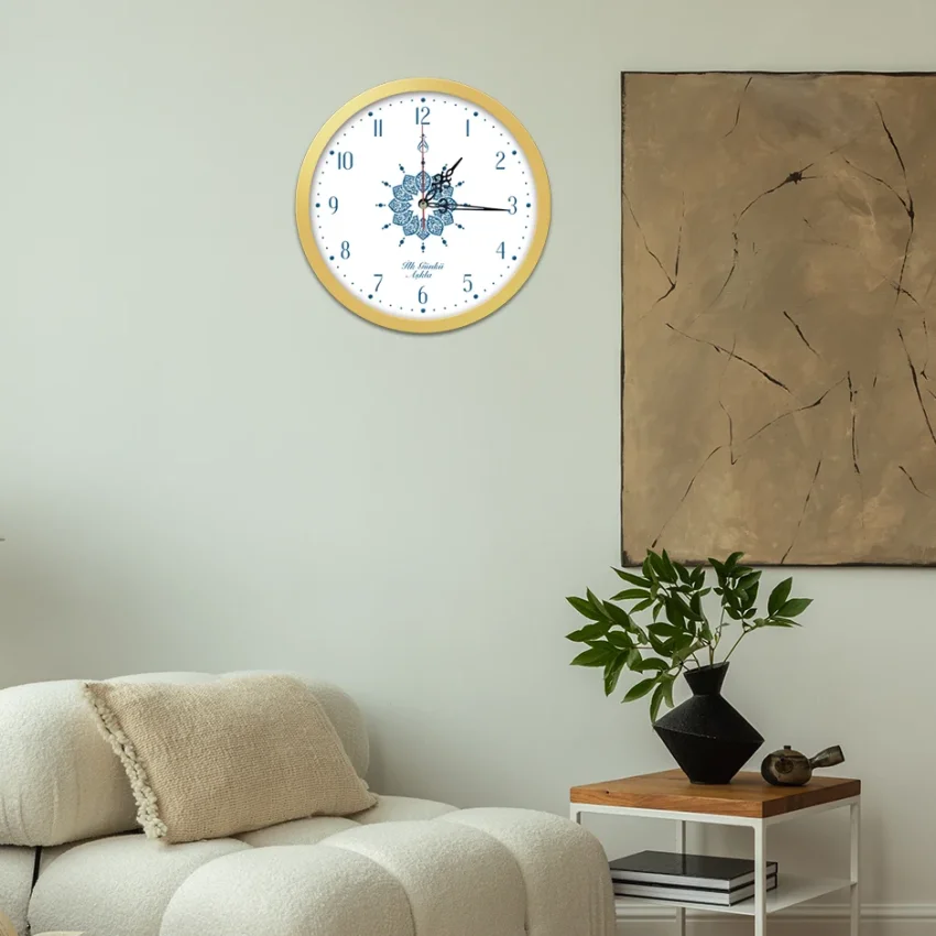 Duvar Saati 30 cm Cam, Akar Saniyeli, Sessiz Mekanizma - Serhendi Logolu - İlk Günkü Aşkla - Çini Desen Altın Çerçeve M2 - 2