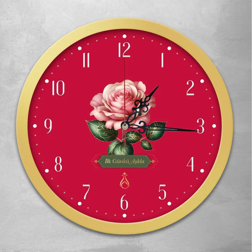 Duvar Saati 30 cm Cam, Akar Saniyeli, Sessiz Mekanizma - Serhendi Logolu - İlk Günkü Aşkla - Pembe Gül Altın Çerçeve M1 - 1