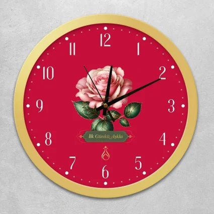 Duvar Saati 35 cm Çap Cam, Akar Saniyeli, Sessiz Mekanizma - Serhendi Logolu - İlk Günkü Aşkla - Pembe Gül Altın Çerçeve M1 