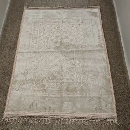 Yumuşak Peluş Seccade Kaymaz Taban 80x120 Beyaz M1 - 6