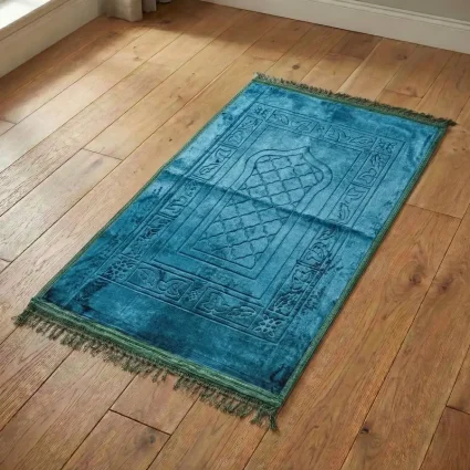 Yumuşak Peluş Seccade Kaymaz Taban 80x120 Zümrüt Yeşil M1 (1)