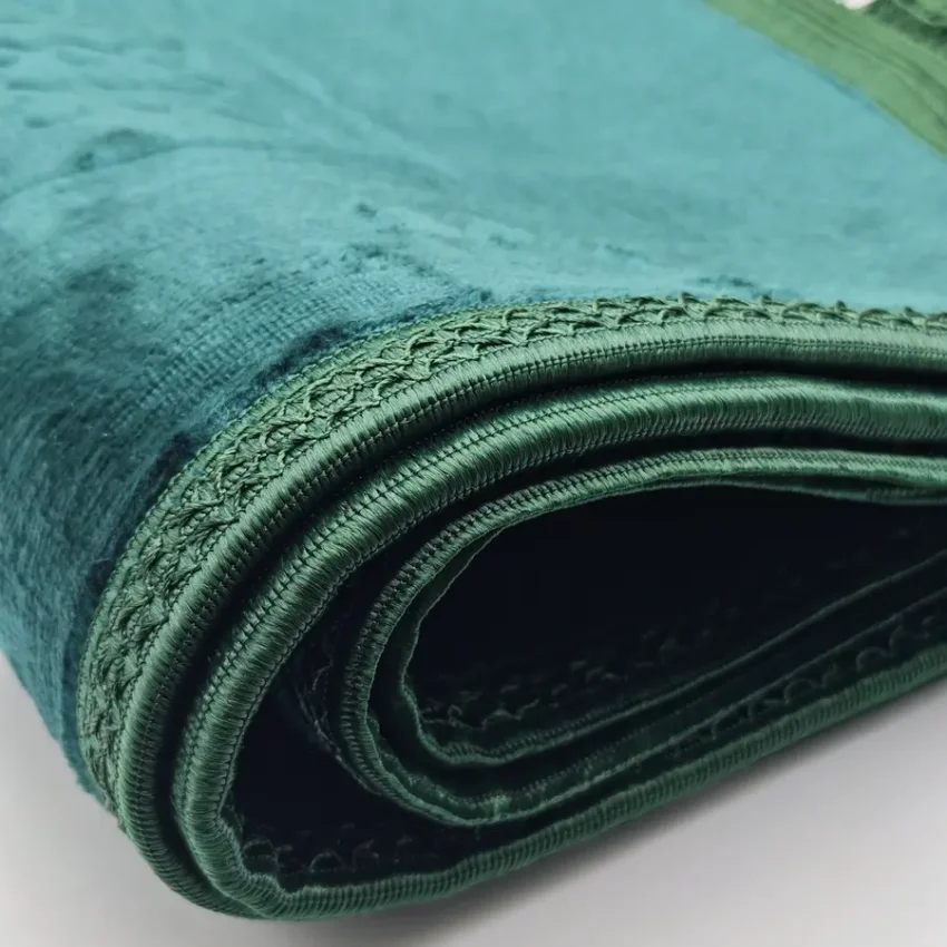 Yumuşak Peluş Seccade Kaymaz Taban 80x120 Zümrüt Yeşil M1 - 4